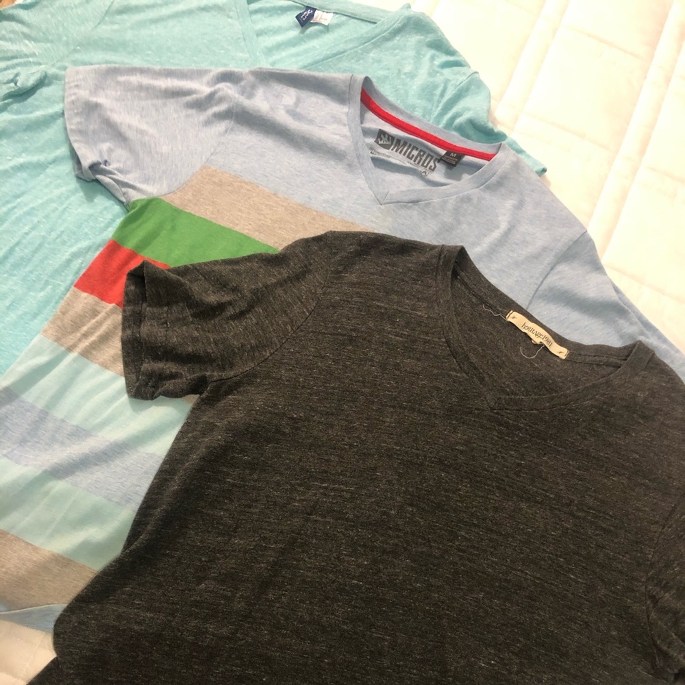 Bundle of 3 v necks